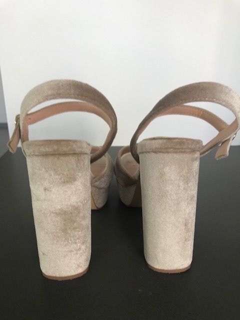 Scarpe da donna: Plateau Sandalen beige – Usato da Flurlingen venduto da Tobia04 3