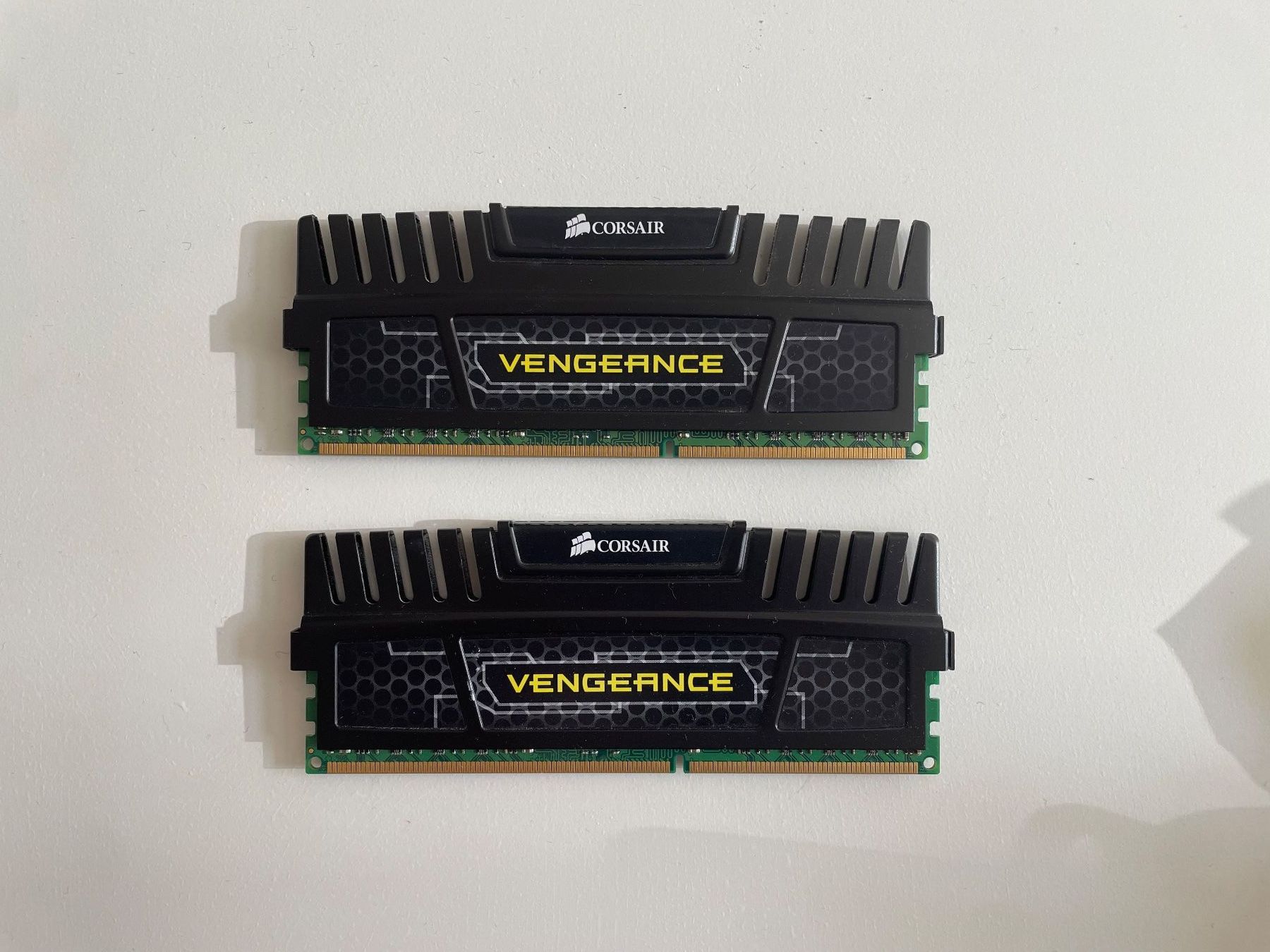 Schede madri: ASRock P67 Pro3 mit Intel Core i5 CPU und 2x4GB – Usato da Basel venduto da adi_wly5 3