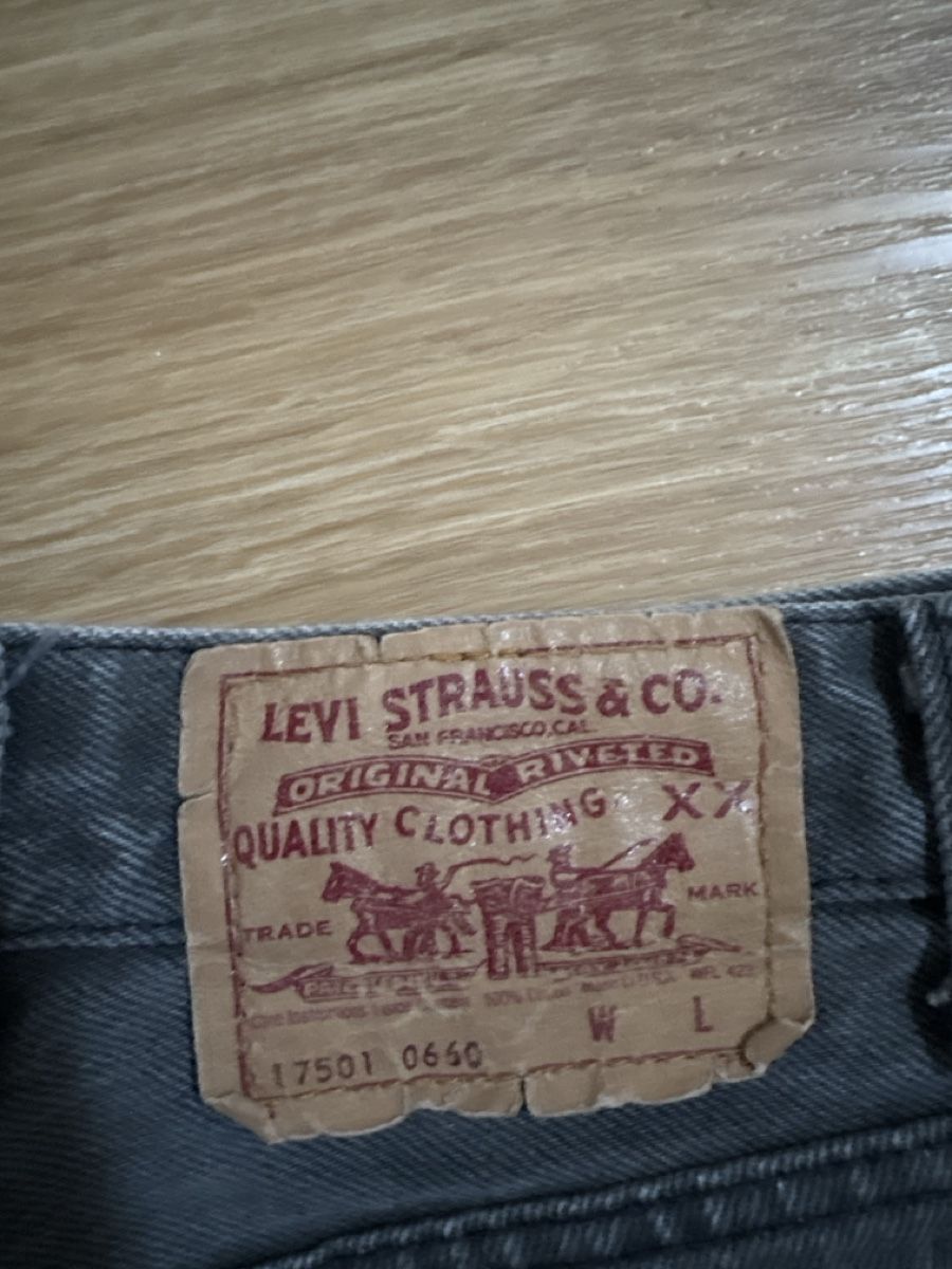 Levi's Jeans: Levis shorts Grey jeans  – Gebraucht aus Richterswil von koalina24 2