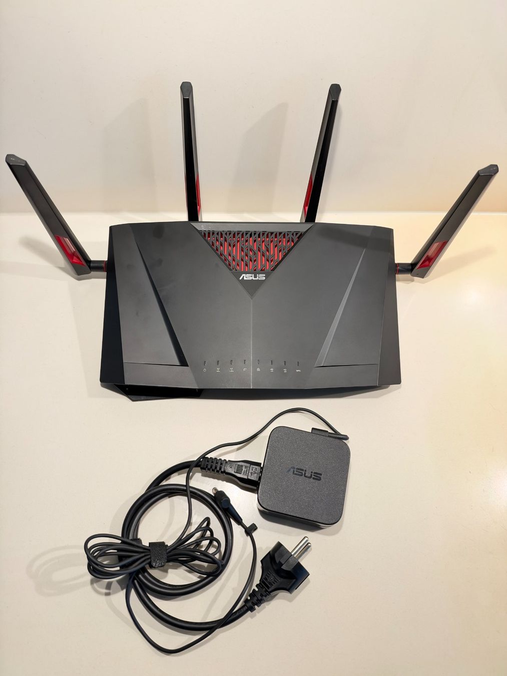 Asus Modem & Router: Asus RT-AC88U Router – Usato da Wädenswil venduto da Alex_kons 2