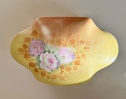 Limoges Porzellan Dose Rosenmotiv gelb handbemalt