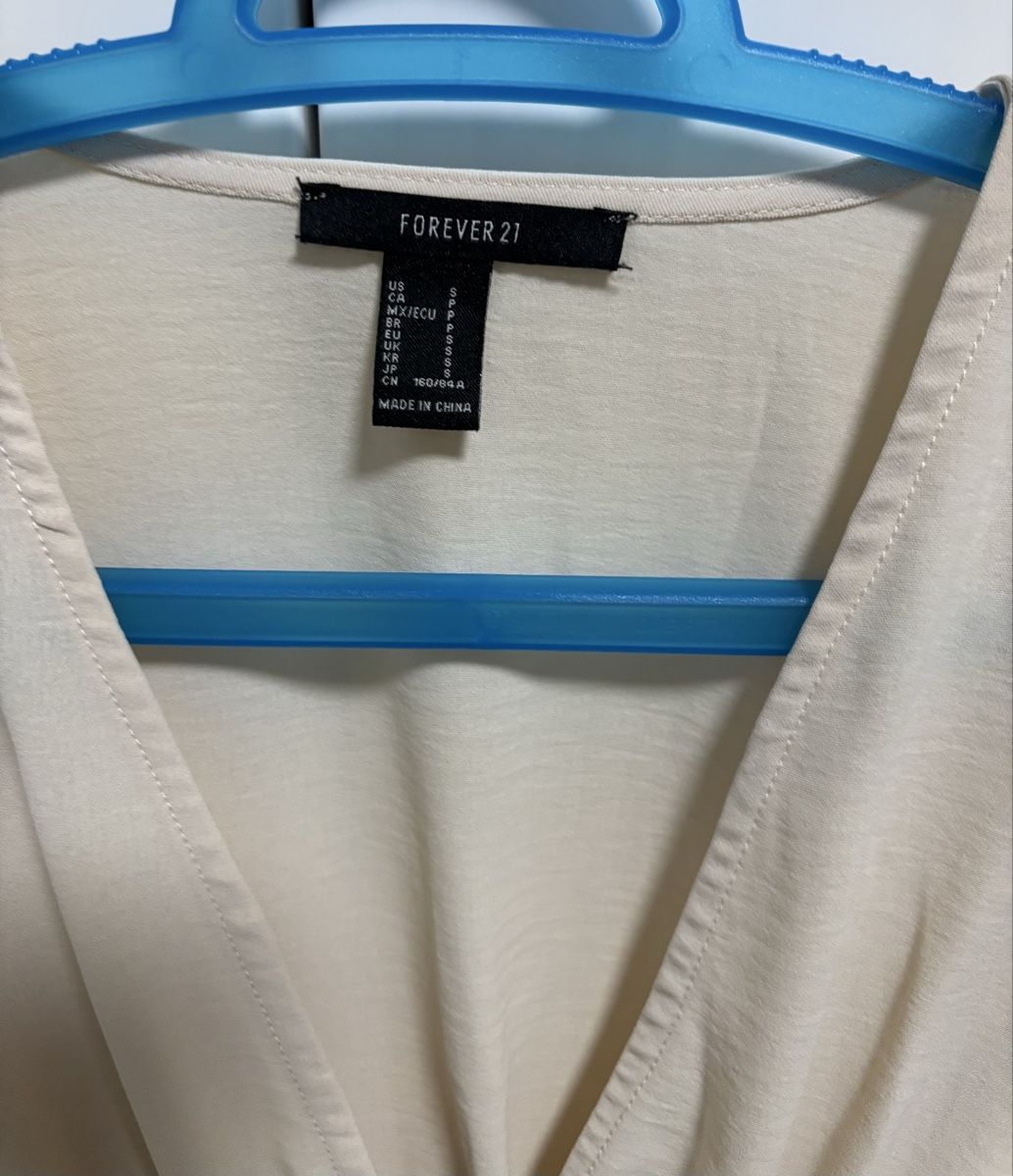 Camicette: Forever 21 Bluse, Cremeweiss, Grösse S – Nuovo (secondo la descrizione) da Zollikerberg venduto da Jvac2 5