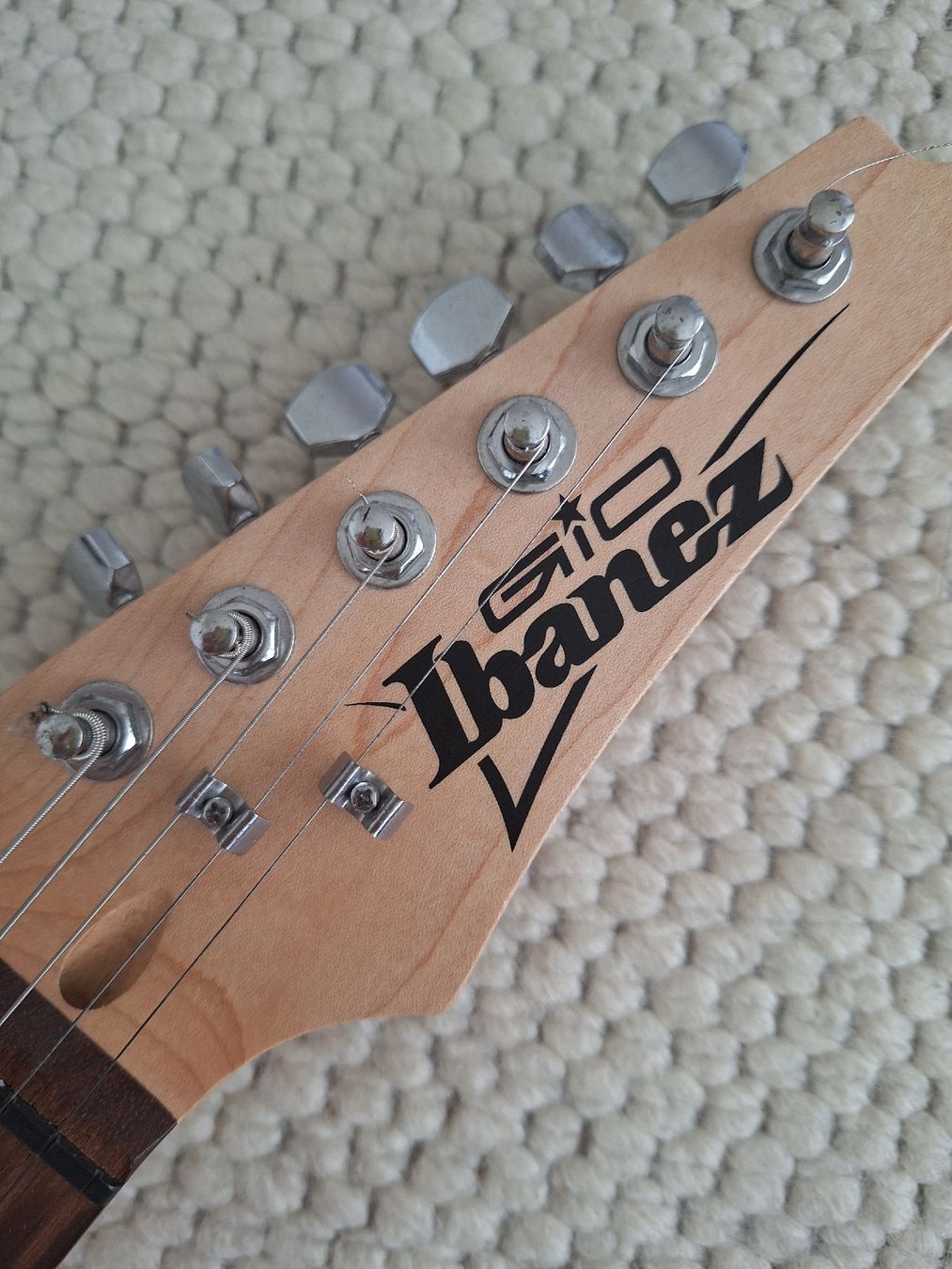 Ibanez Strumenti musicali: E Gitarre Ibanez Gio 3/4  – Usato da Altstätten SG venduto da oos_vz9t 1
