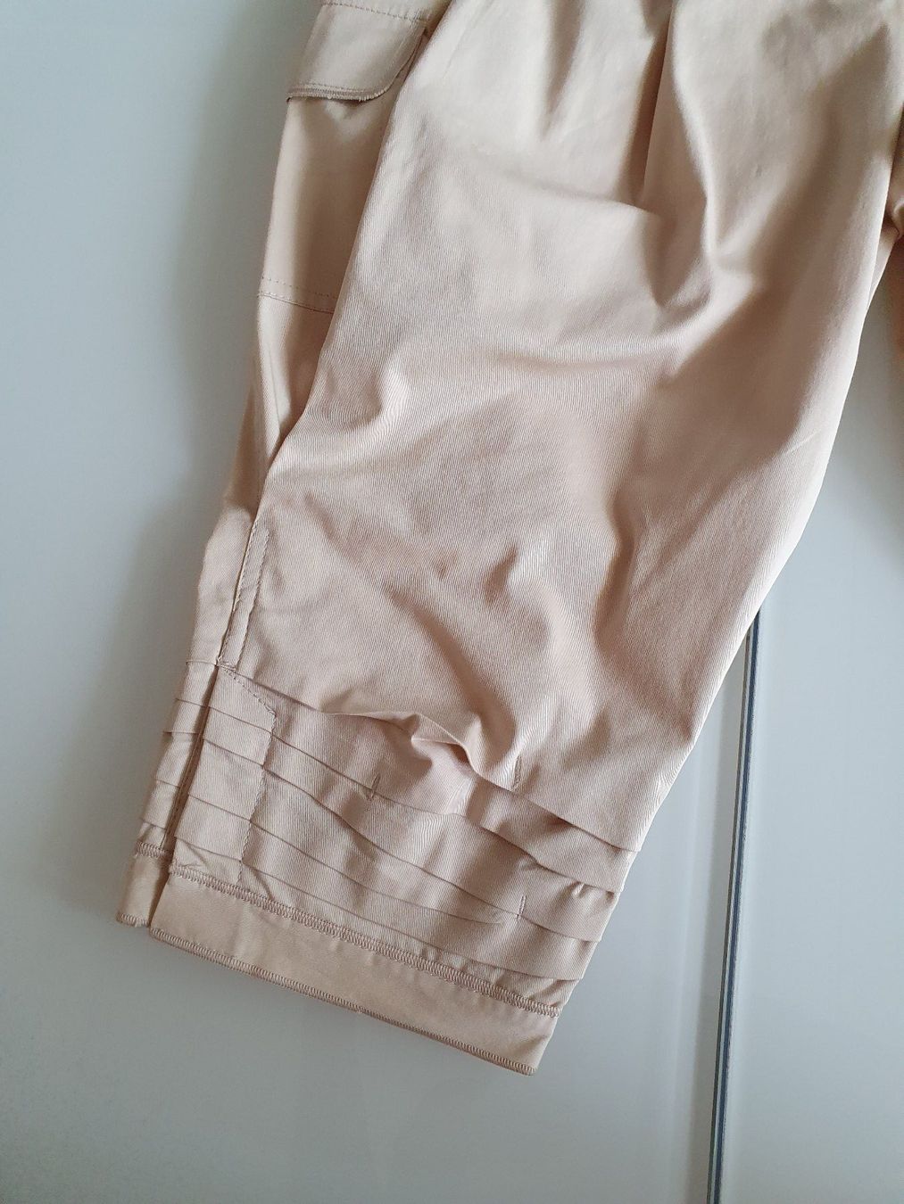 Dolce & Gabbana Pantaloni: Pantalon DOLCE & GABBANA, 40 IT – Usato da Grand-Lancy venduto da kri_qk5y 4