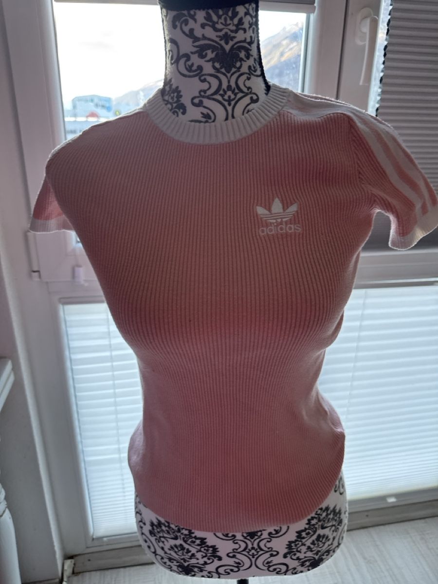 Adidas T-shirt: Adidas T-Shirt Gr XS – Usato da Visp venduto da Pastis