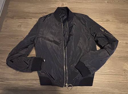 Bomber S