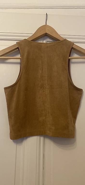 Top: Crop top suede – Usato da Genève venduto da cel_zk6m 2