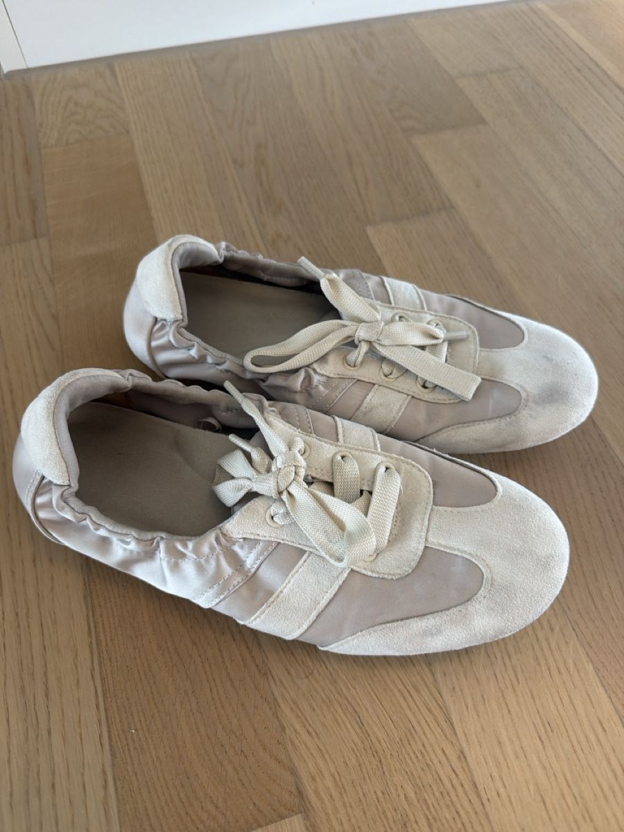 Damenschuhe: Ballet sneaker size large (39-40) – Gebraucht aus Glattpark(Opfikon) von der_dh8z