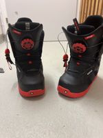 Burton Snowboardschuhe Rot-Schwarz