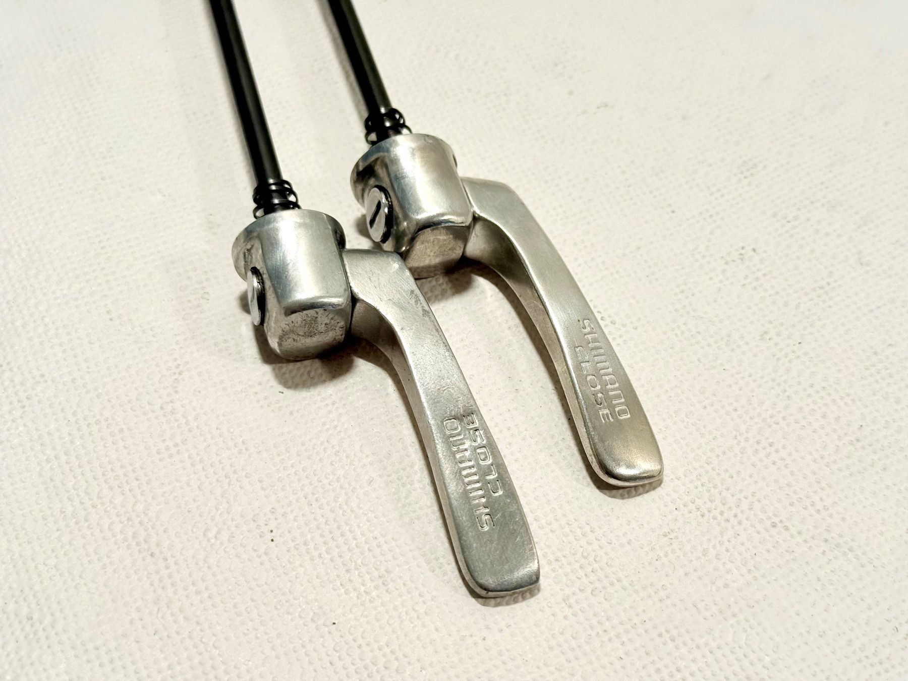 Shimano Pezzi di ricambio: Shimano Schnellspanner Set V+H 120 Gramm / 2607 – Usato da Luzern venduto da bikeandbeltcom 1