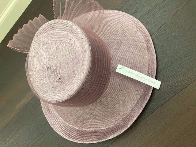 Hüte, Mützen & Caps: Eleganter Damenhut Manufaktur Rom – Neu (gemäss Beschreibung) aus Meilen von kroetli 1