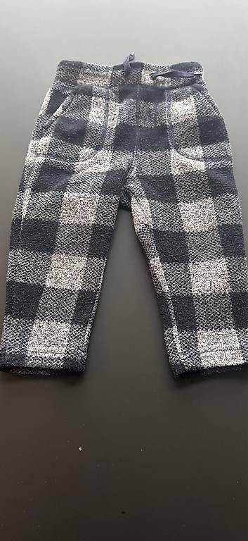 Pantaloni: Hose GAP (18-24 Monate) – Usato da Uznach venduto da Drafensteiner