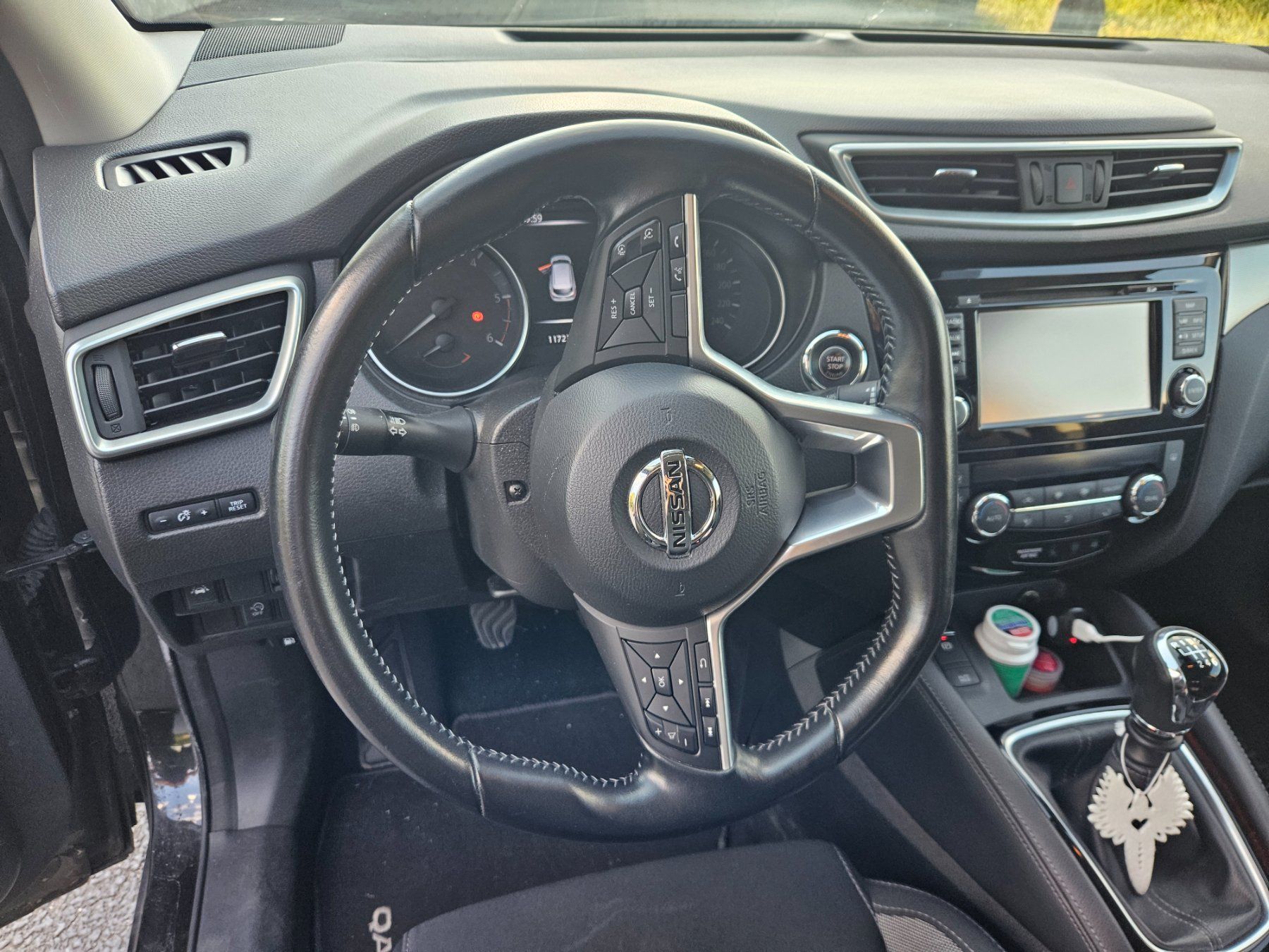Nissan Autos: NISSAN Qashqai 1.5 dCi N-Connecta – Gebraucht aus Zug von coramo 5