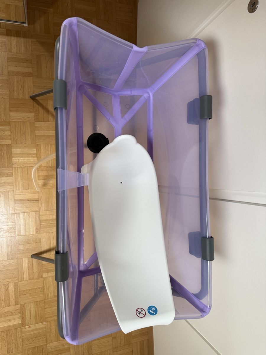 Stokke Vasche da bagno: Stokke Flexi Bath inkl. Ständer und newborn insert  – Usato da Oberrieden venduto da edikk 2