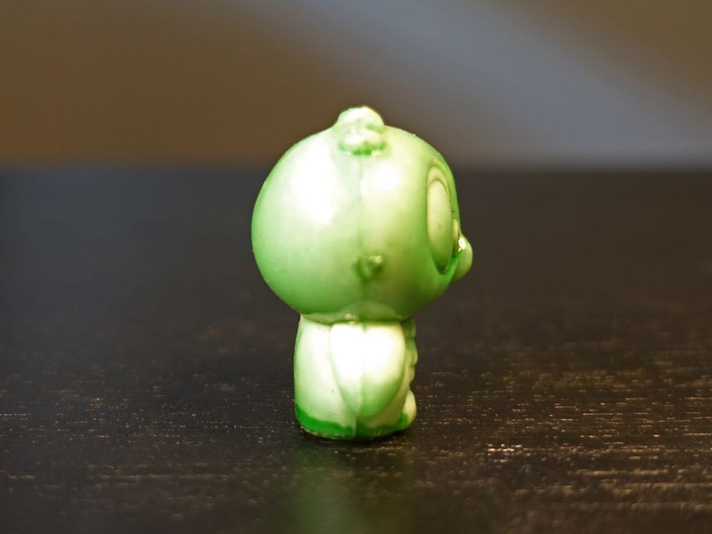 Statuette: Kleine, grüne Eule aus Kunststoff – Usato da Russikon venduto da Eulenfeder 4