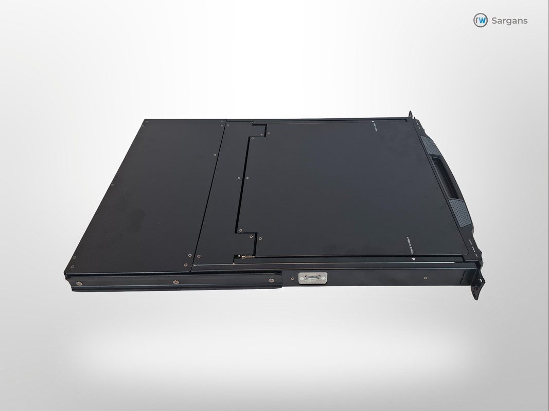 Console: ATEN CL1008M (CH) LCD KVM Switch – Usato da Sargans venduto da Restwert_Sargans 5