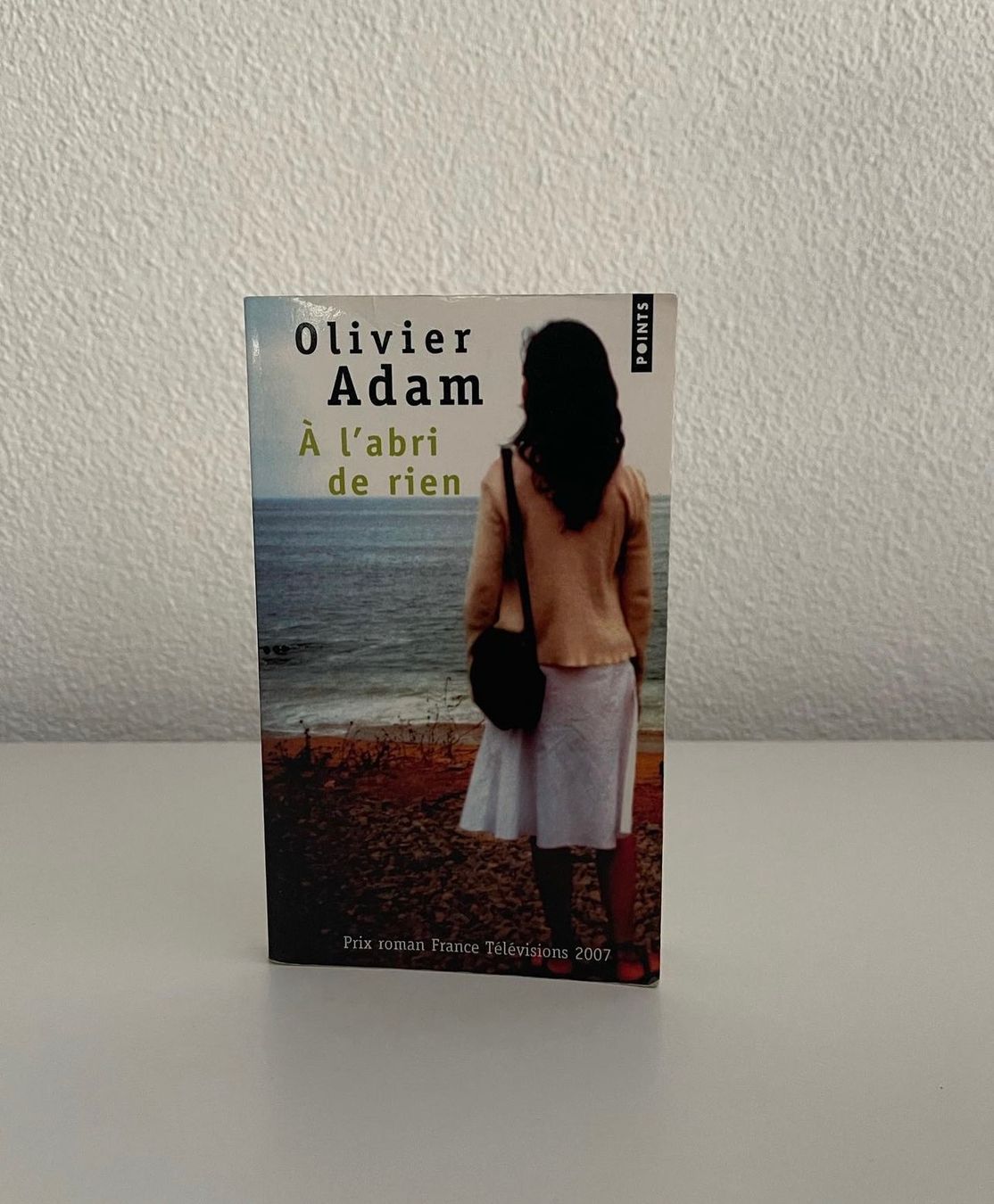 Bücher: À l'abri de rien, Olivier Adam – Gebraucht aus Neuenegg von aba_g85b