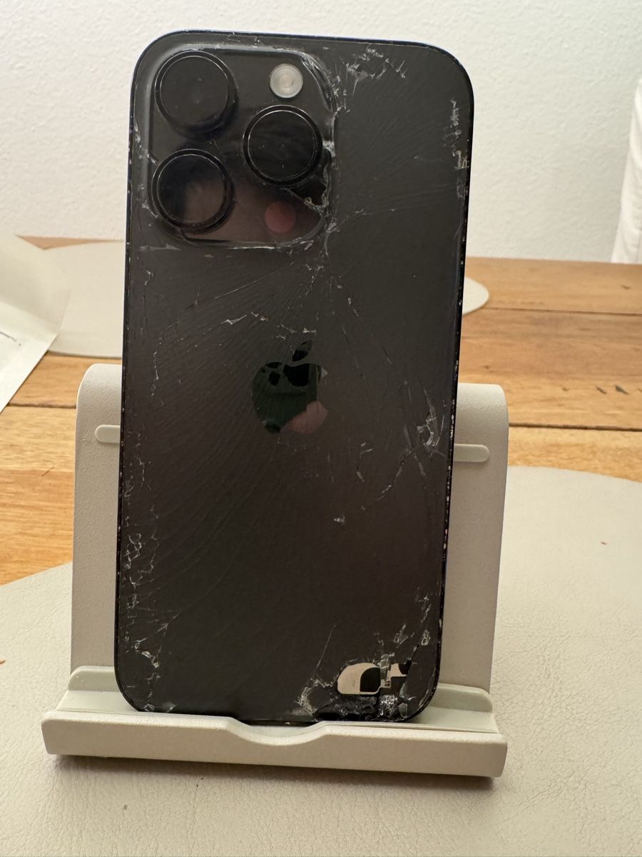Apple Handys / Smartphones: iPhone 14 Pro – Defekt aus Adliswil von Busys 1
