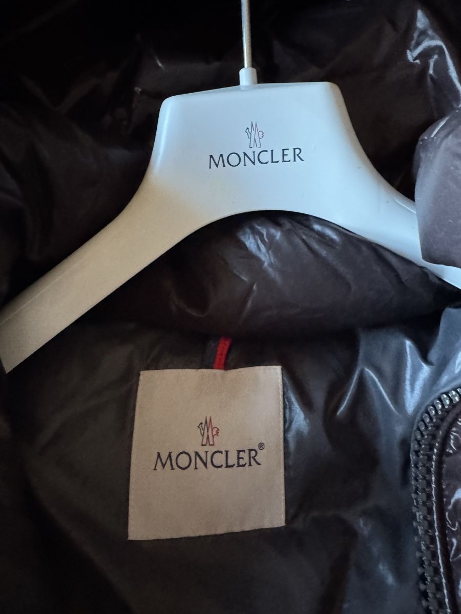 Moncler Giacche: Moncler Maya – Usato da Oeschseite venduto da -Luxury-On-Line- 4