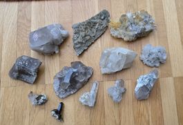 Konvolut Mineralien Bergkristall Quarz diverse Stücke