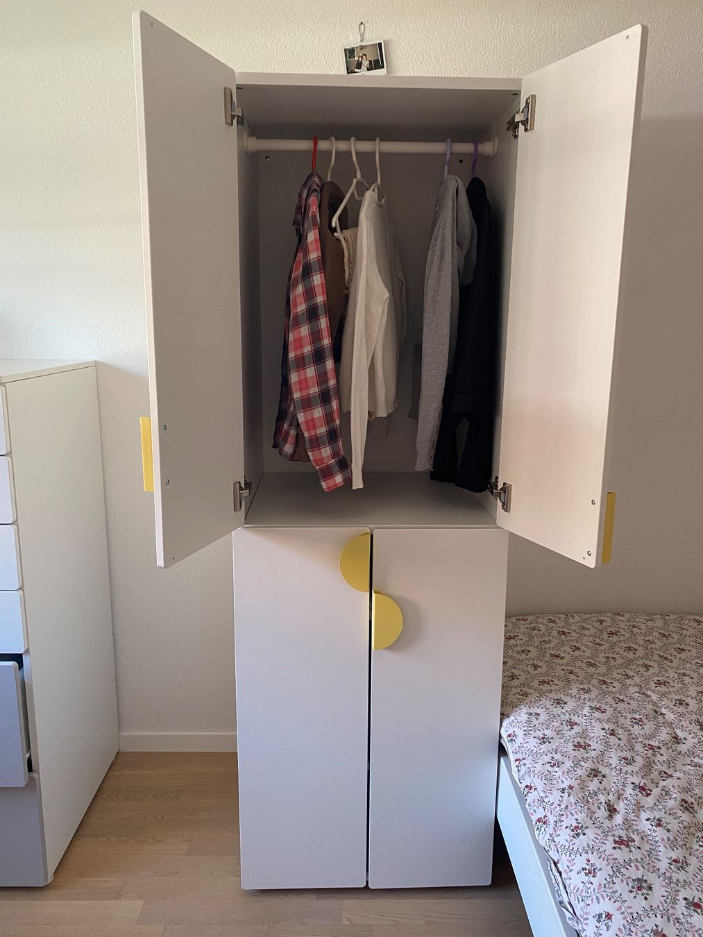 Ikea Armadi: Kinderkleiderschrank SMASTAD/ PLATSA – Usato da Gutenswil venduto da relient-k 1