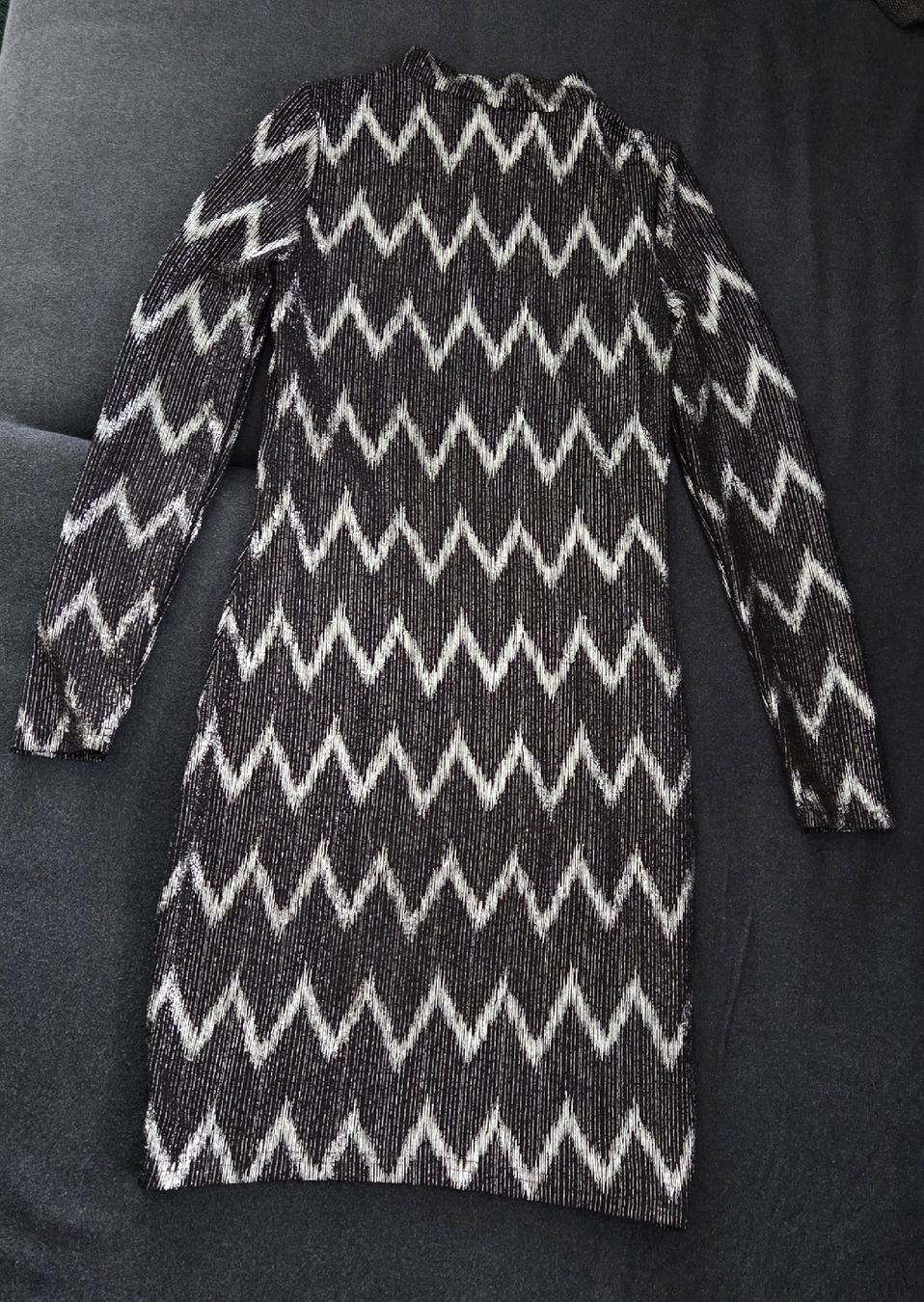 Only Kleider: Schwarze und silberne Only Partykleid – Neu (gemäss Beschreibung) aus Belp von mar_wyp6 2