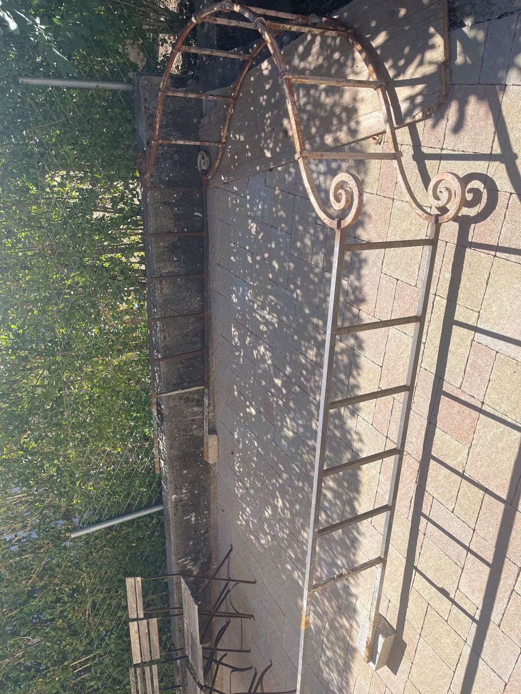 Altre Decorazioni per giardino: Antiker massiver Rosenbogen – Usato da Villnachern venduto da socondlife 2