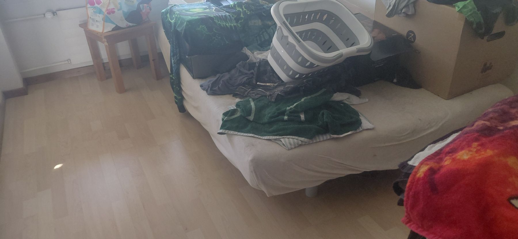 Betten: bettsofa mit schublade leichte Gebrauchsspuren – Gebraucht aus Lichtensteig von pas_7sdz 1