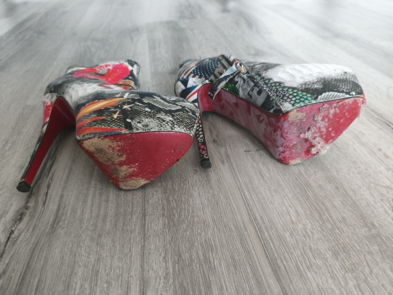 Scarpe da donna: Scarpe con il tacco numero 35 – Usato da Bioggio venduto da OresteIronix 1