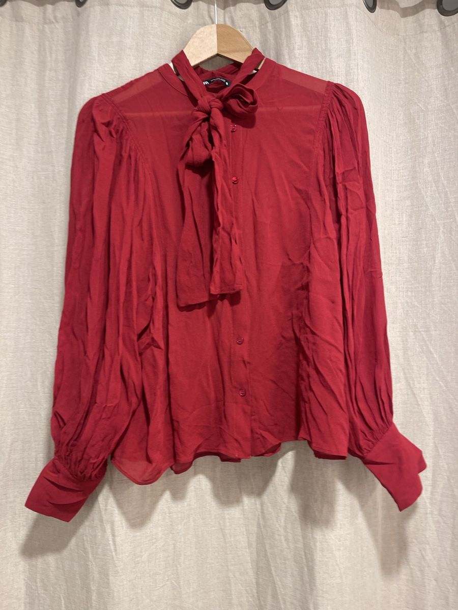 Zara Camicette: Zara Bluse, Rot, Grösse M, Viskose, Versand 9.- – Nuovo (secondo la descrizione) da Meilen venduto da ana9