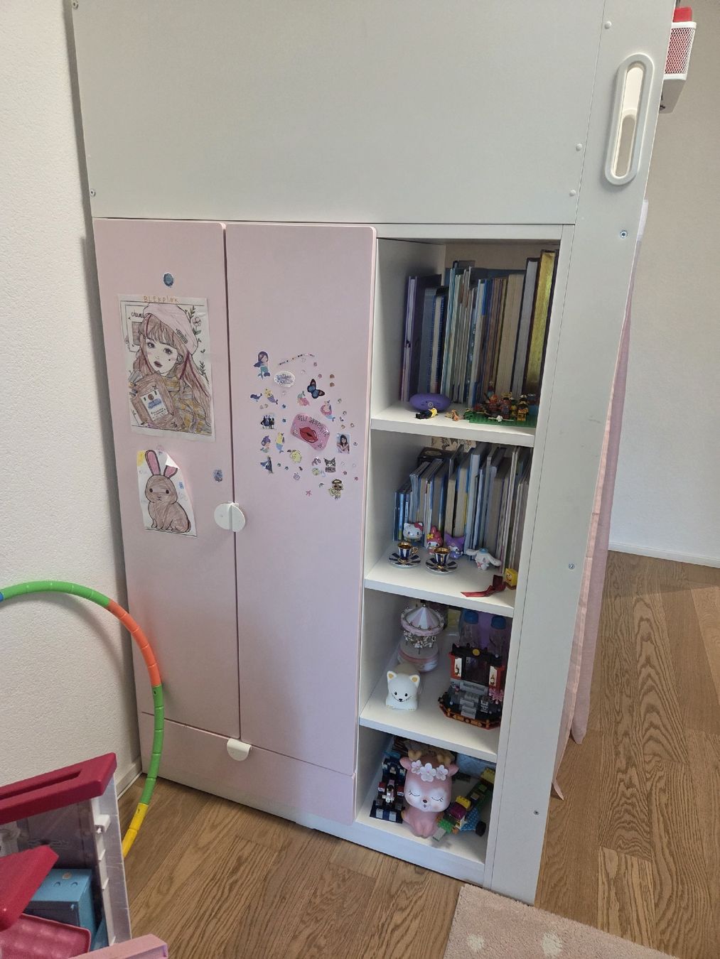 Ikea Letti: IKEA SMASTAD Hochbett mit Schrank – Usato da Goldach venduto da Debo0703 1