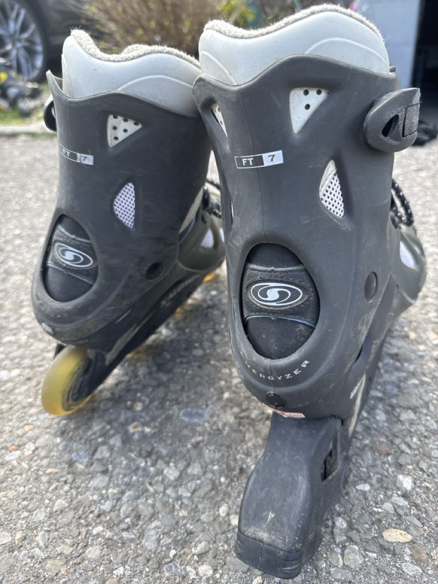 Salomon Pattini in linea & Pattini a rotelle: Salomon Inlineskates, Grösse 39 2/3 – Usato da Oberdorf NW venduto da Voci 1