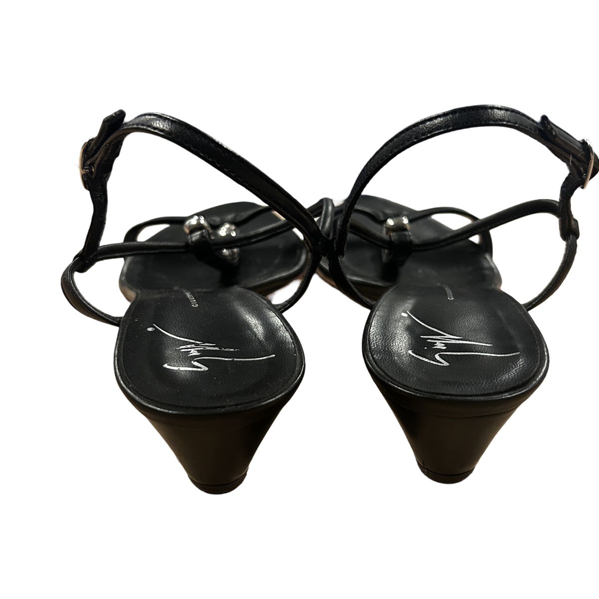 Zanotti Damenschuhe: Giuseppe Zanotti Black Leather Skull Sandals Size 37 – Gebraucht aus Bursinel von rud_9mxh 3