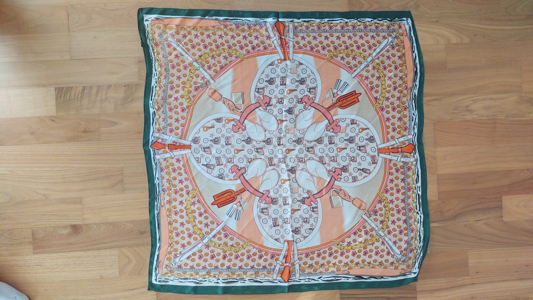 Foulard & Sciarpe: Twilly - Seidenschal - NEU – Nuovo e nell'imballaggio originale da Hittnau venduto da Razorback_1971 1