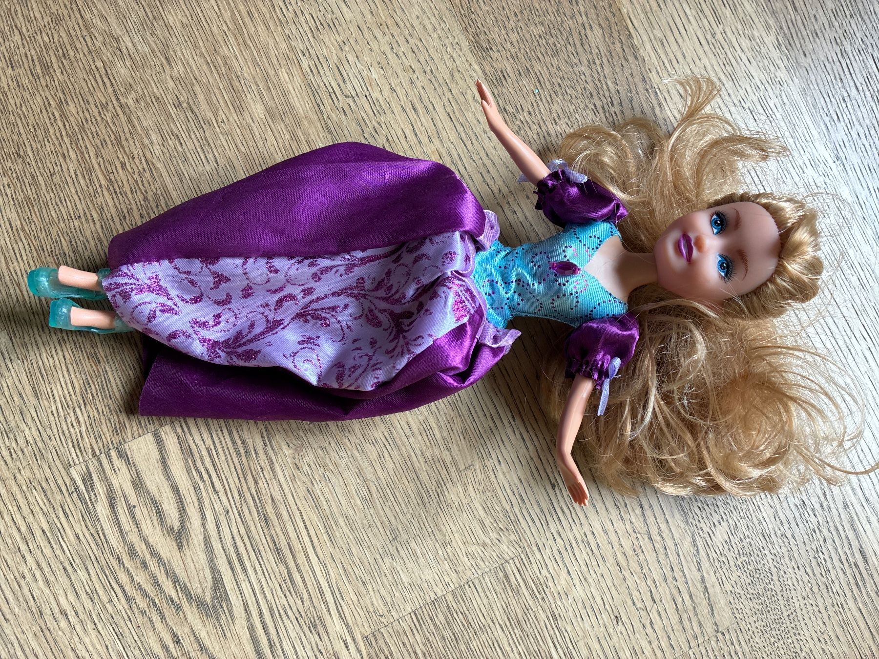 Disney Bambole: Disney Barbie Puppe – Usato da Liebefeld venduto da dschegi