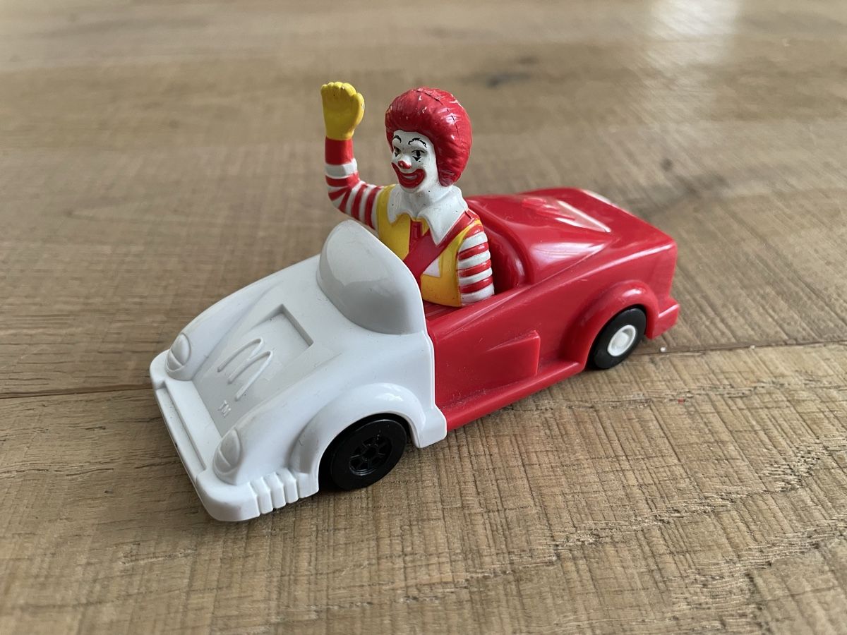 Mc Donald's Giocattoli: McDonalds Ronald McDonald Auto Spielzeug  – Usato da Frauenfeld venduto da Challenger77