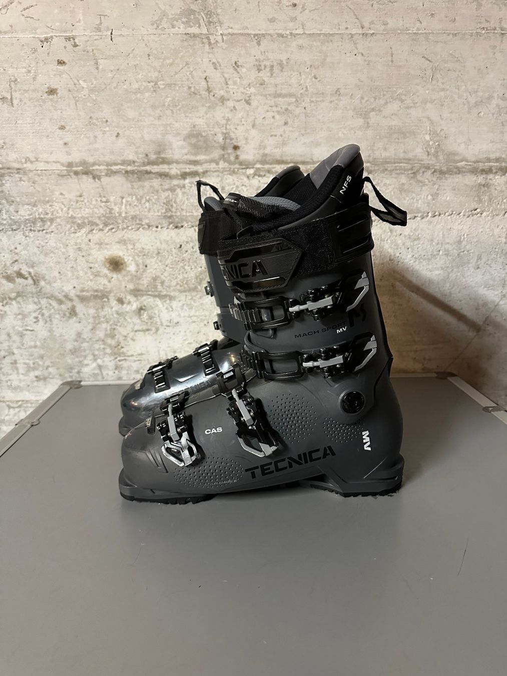 Tecnica Scarpe da uomo: Tecnica Skischuhe 29 / Gr. 44.5 – Usato da Emmenbrücke venduto da karkarkar 2