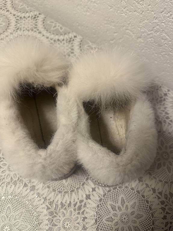 Scarpe da donna: UGG ähnliche Schuhe 37 – Usato da Männedorf venduto da Siron 1