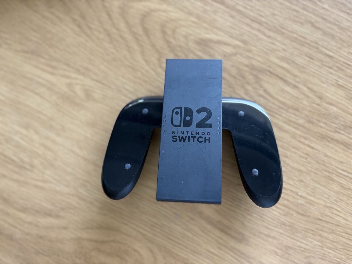 Nintendo Console: Nintendo Switch 2 mit zuberhör – Nuovo (secondo la descrizione) da Horgen venduto da EditaM 4