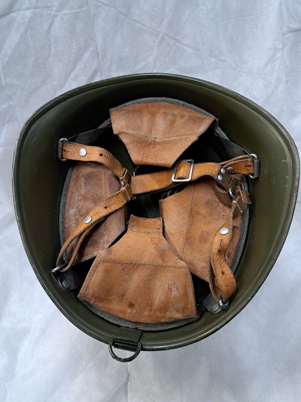 Uniformi & Effetti personali: Alter Militärhelm – Usato da Grossdietwil venduto da mahsoumi 2