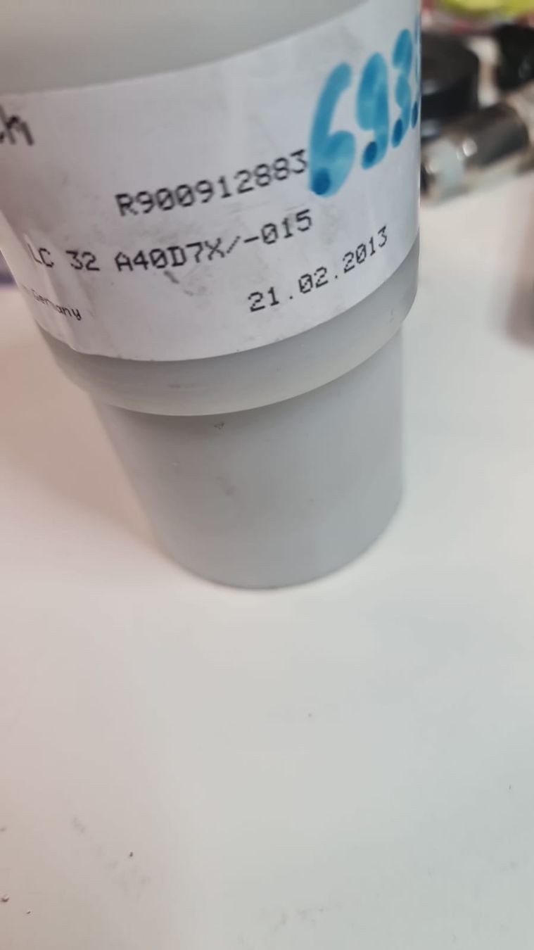Tutti gli attrezzi: Rexroth R900912883 Ventil LC32A40D7X /-015 – Nuovo e nell'imballaggio originale da Egerkingen venduto da ogi3131 1