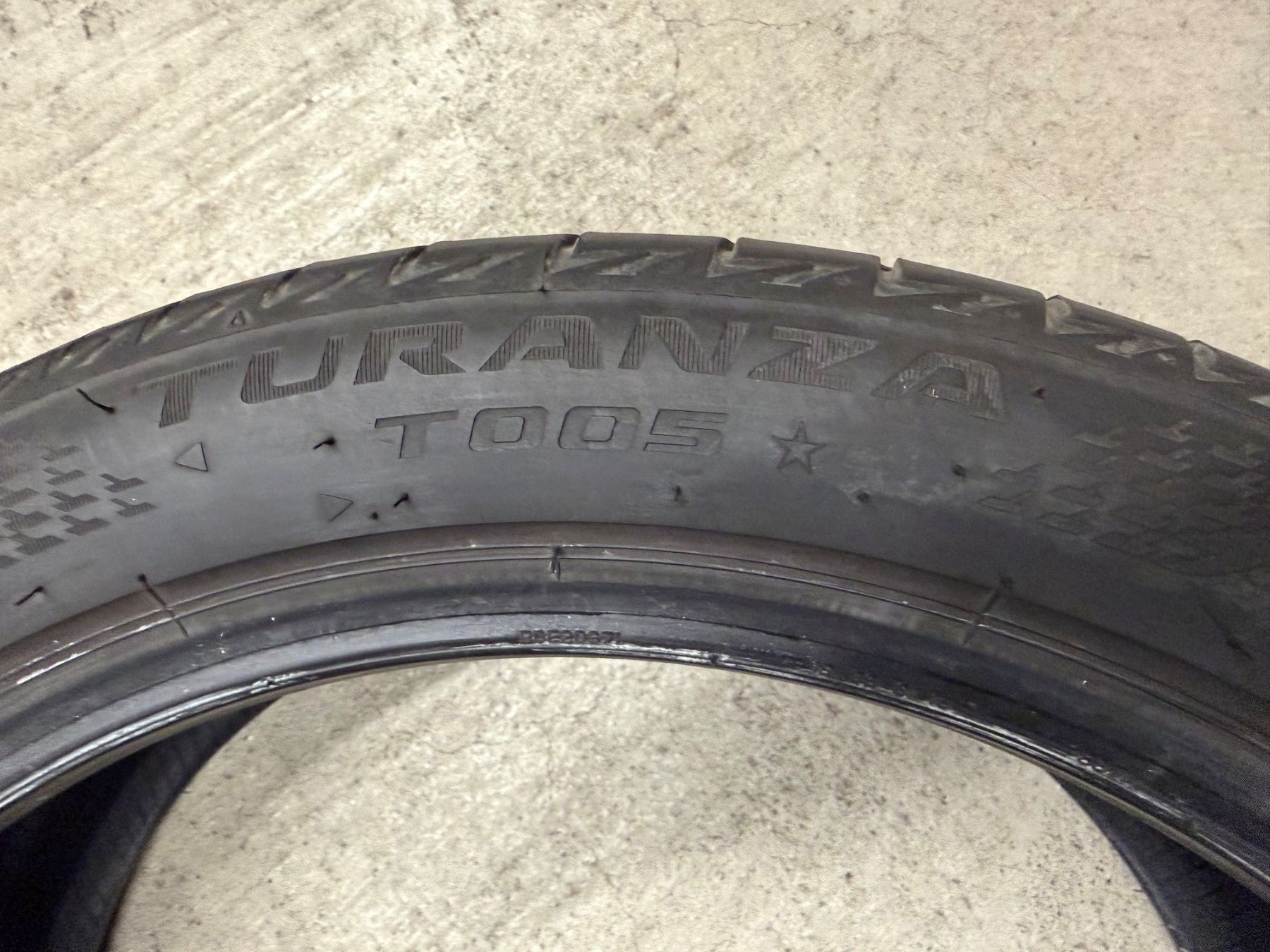 Bridgestone Pneus & Kompletträder: Sommerpneus 18" / Bridgestone – Gebraucht aus Schönried von Bahnhofgarage-Haldi 2