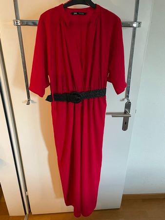 Zara Overall, Gr. S, Rot, mit Guertel neuwertig!