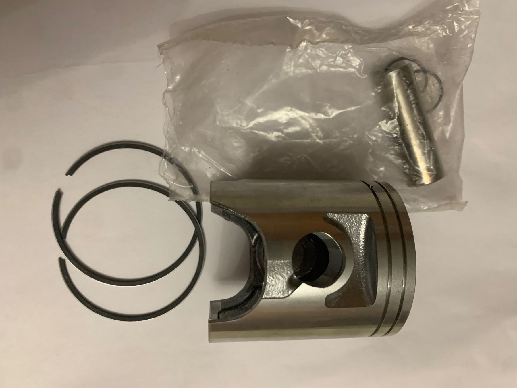 Yamaha Alle Motorradersatzteile: Yamaha TDR /DT / TZR-Kolben – Neu und originalverpackt aus Binz von Gabriel.NicolasG 3