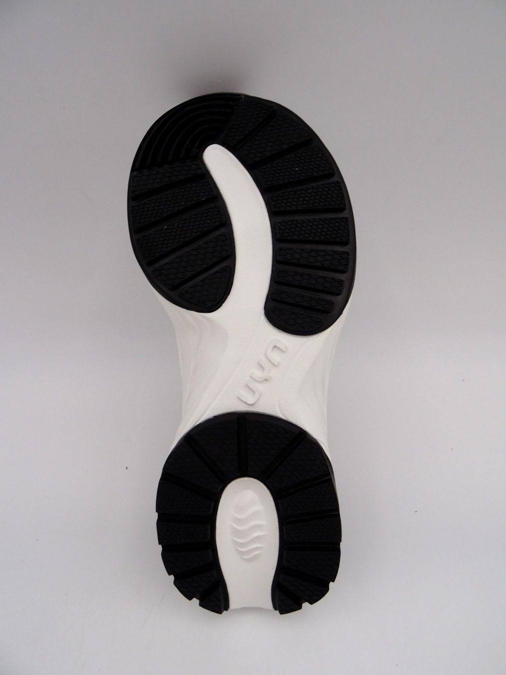UYN Damenschuhe: UYN FREE FLOW MASTER, WHITE/GREY, GR. 35 – Neu und originalverpackt aus Winterthur von Restwert_Winterthur 3