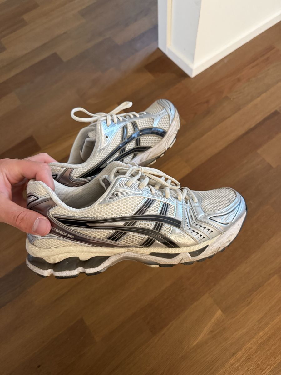 Asics Scarpe da uomo: Asics Gel Kayano – Usato da Zürich venduto da Gamefan