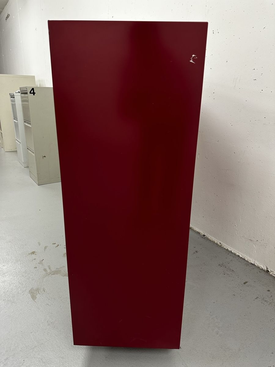 Armoires: Rollschrank Metall rot – D'occasion à Burgdorf par NicolasKeller4 3