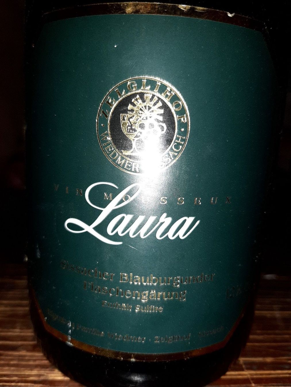 Vino: Vin mousseux laura – Nuovo (secondo la descrizione) da Le locle venduto da juliensaran