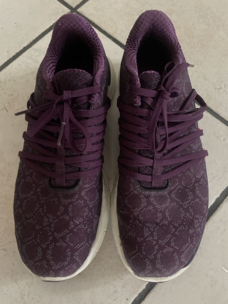 Under Armour Scarpe da donna: Violette under Armour Turnschuhe Gr.39 – Usato da Obergerlafingen venduto da cabo4 1