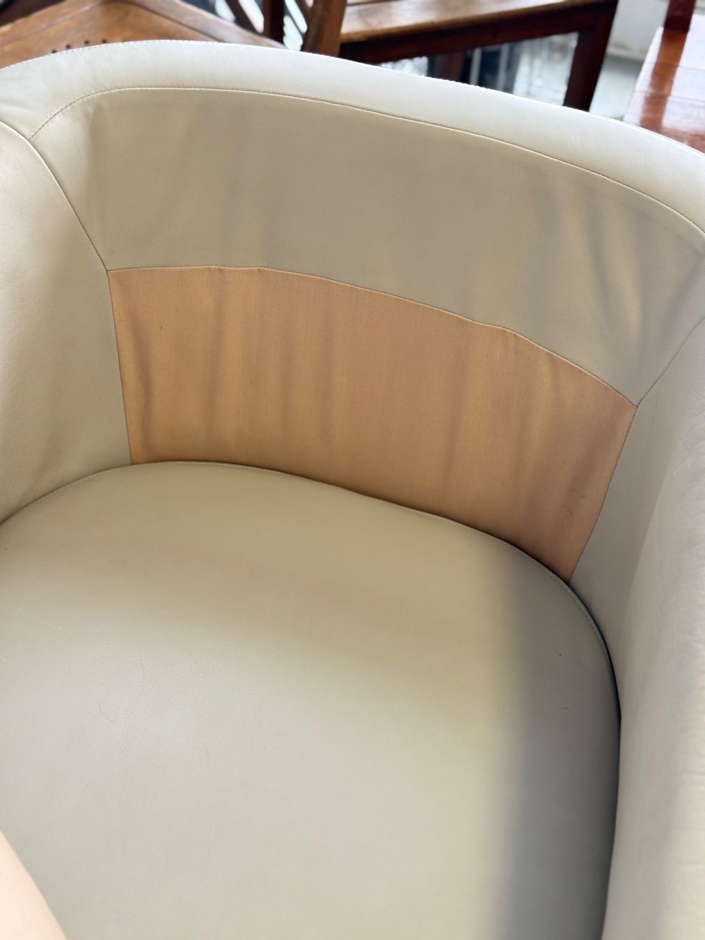 Intertime Fauteuils: Intertime Designer-Sessel – Echtleder, helles grau – D'occasion à Klingnau par Umweltklinik 5